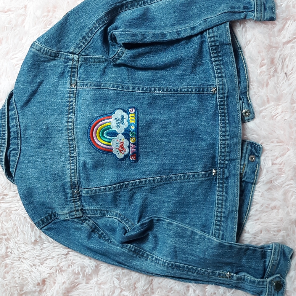 SOLD @MARKET! Upcycled 5T girls patch jacket. SO CUTE MUST SEE! 🌈 & 😃 - Picture 11 of 15